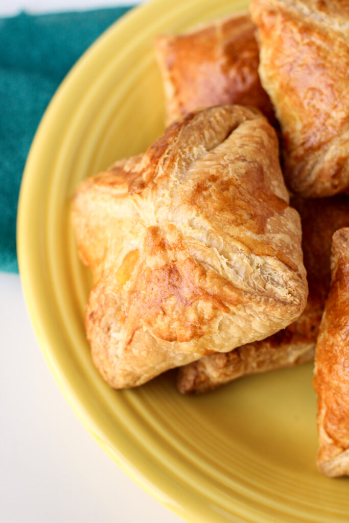 Puff Pastry Breakfast Pockets | Bakes & Blunders
