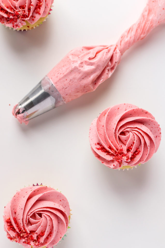 Vegan Strawberry Frosting | Bakes & Blunders